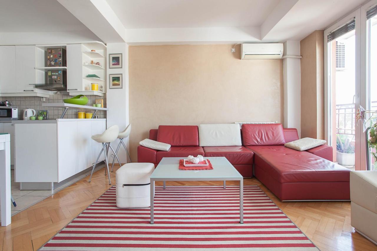 Red Apartment Skopie Exterior foto